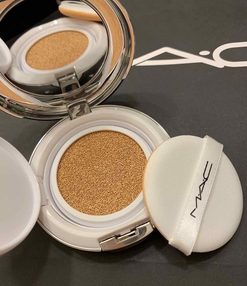 ライトフル C+ SPF 50 クイック フィニッシュ クッション コンパクト/M・A・C/クッションファンデーションを使ったクチコミ(2枚目)