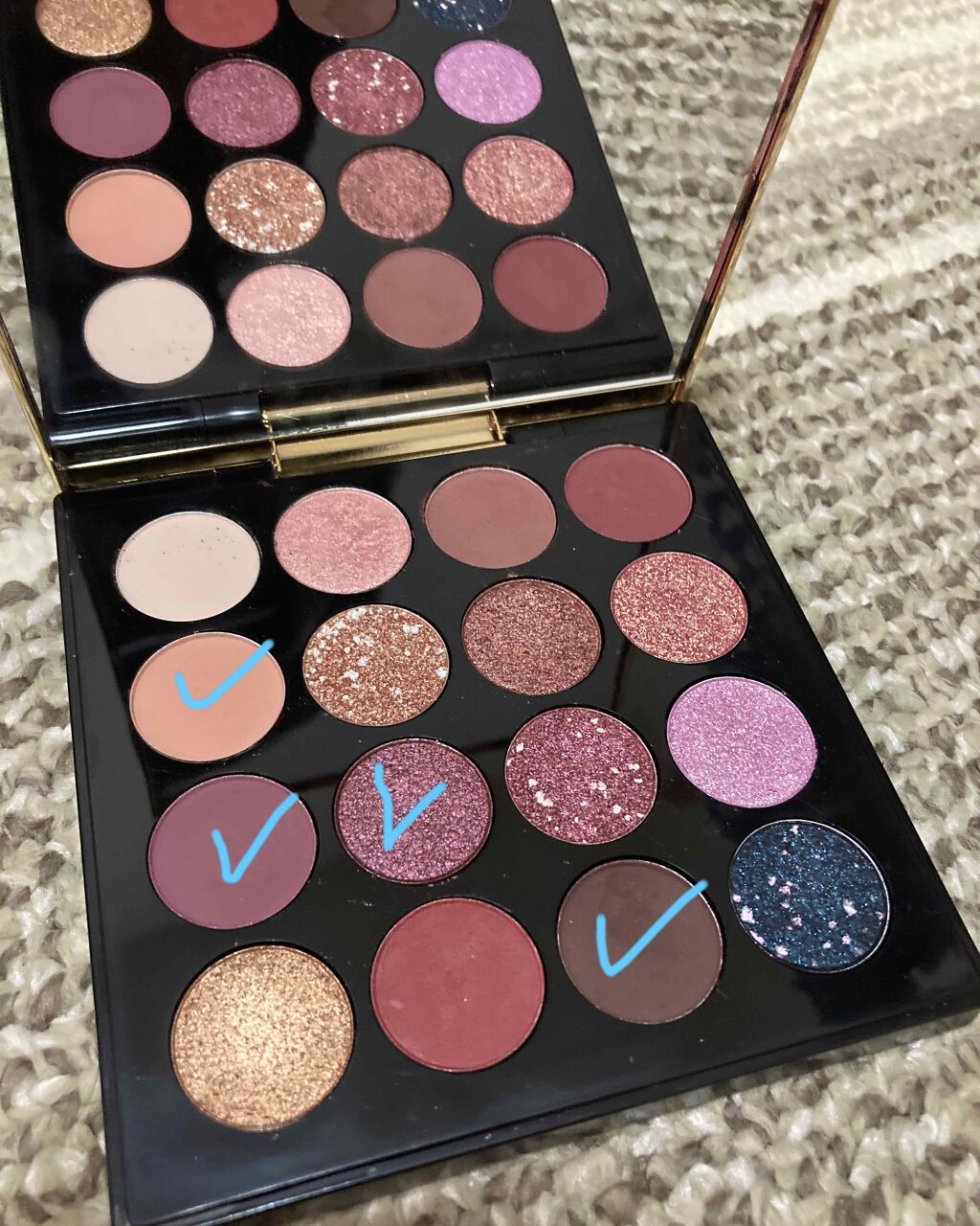 グリッタープリズム シャドウ/MISSHA/グリッターを使ったクチコミ（1枚目）