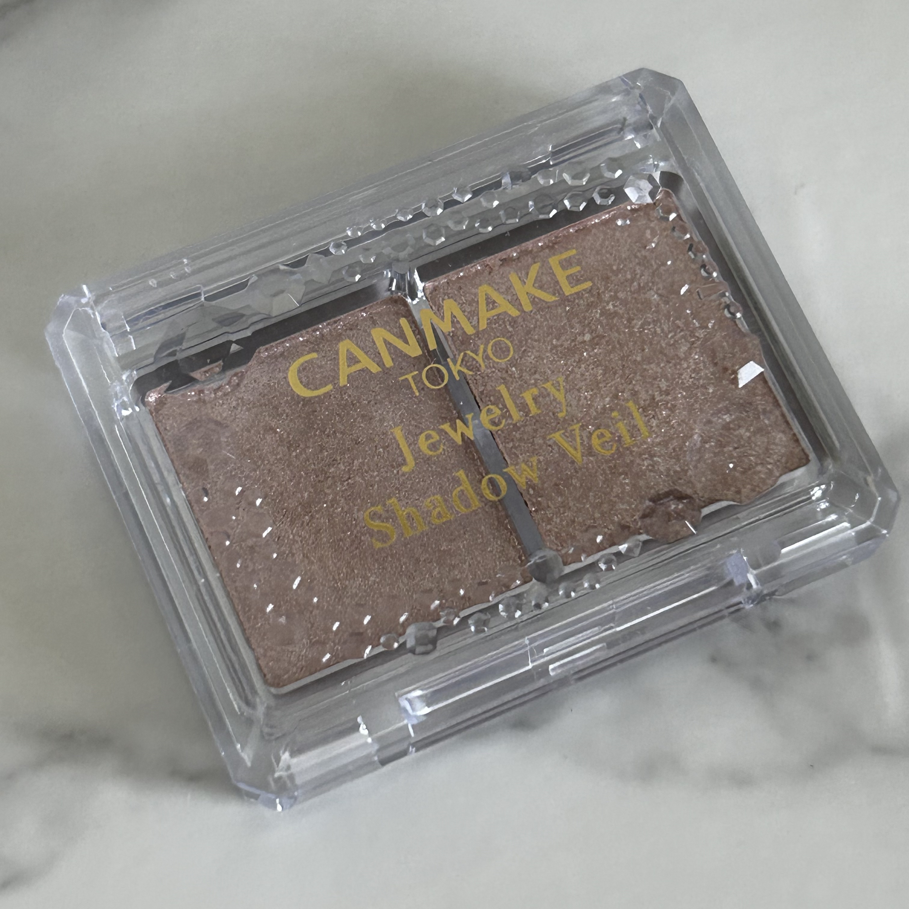 ジュエリーシャドウベール 03 ベビーローズ/キャンメイク/アイシャドウパレットを使ったクチコミ（2枚目）