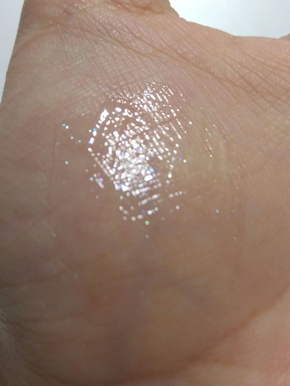 ウォータリーグロウリップ/CEZANNE/リップグロスを使ったクチコミ（2枚目）