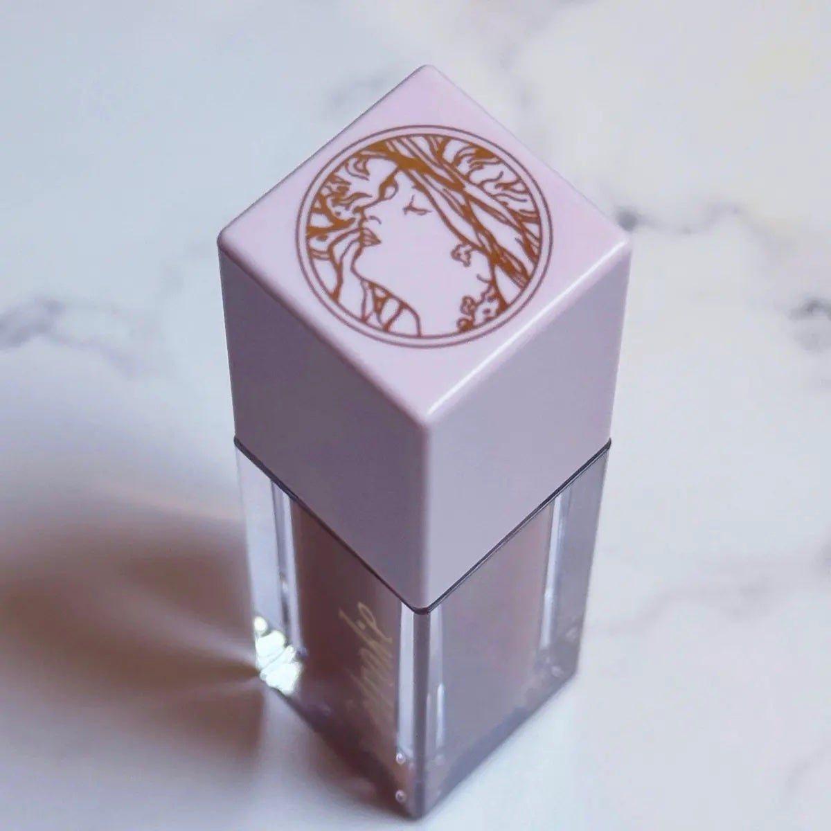 セルヴォーク モイステン リップドロップ/Celvoke/リップグロスを使ったクチコミ(2枚目)