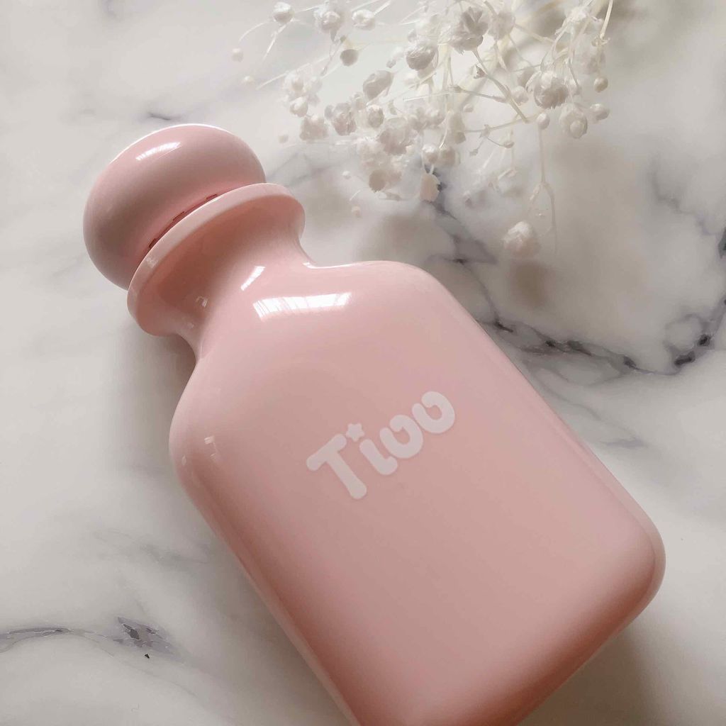 NOIN
Tiooヘアオイル

ピンクのボトルがめちゃくちゃ可愛いヘアオイル🌸
最近のお気に入りです( ˘꒳​˘)

ヘアセット後に少量毛先に揉み込むと程よいウェット感になるしツヤツヤになる✨
香りも良いです。

使い終わったらボトルは飾