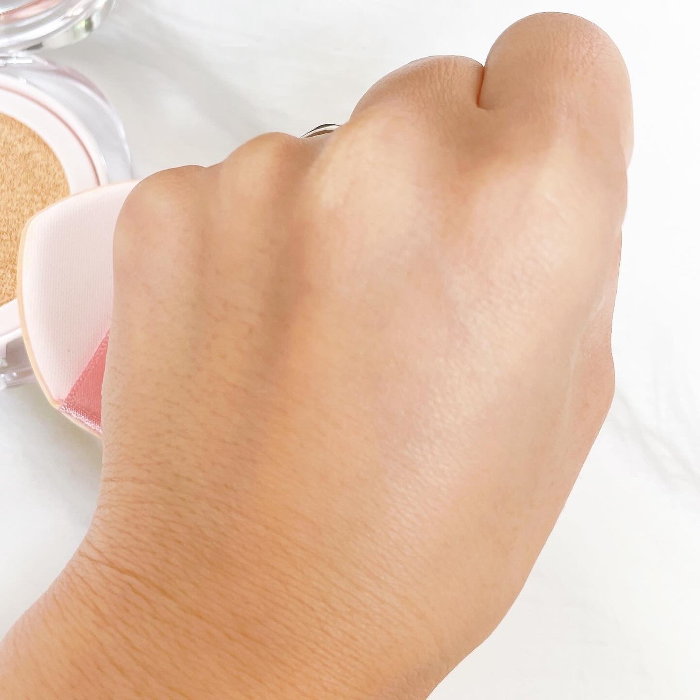 アリウル インクフェザーカバーラスティングクッション/Ariul/クッションファンデーションを使ったクチコミ(3枚目)