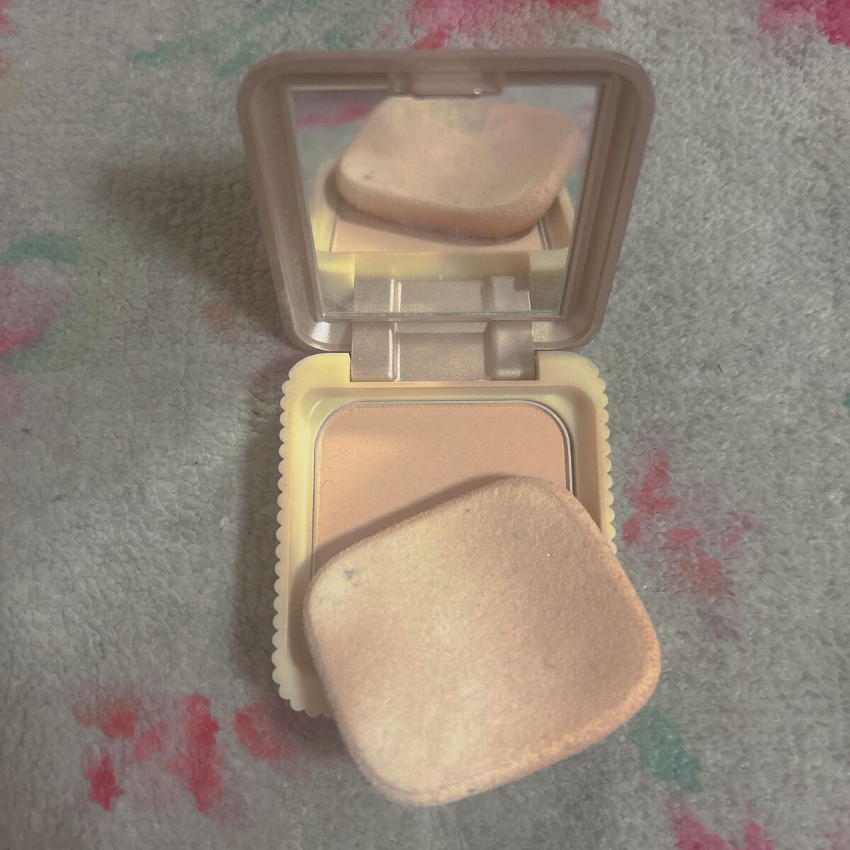 マシュマロフィニッシュファンデーション  MO マットオークル/キャンメイク/パウダーファンデーションを使ったクチコミ（3枚目）