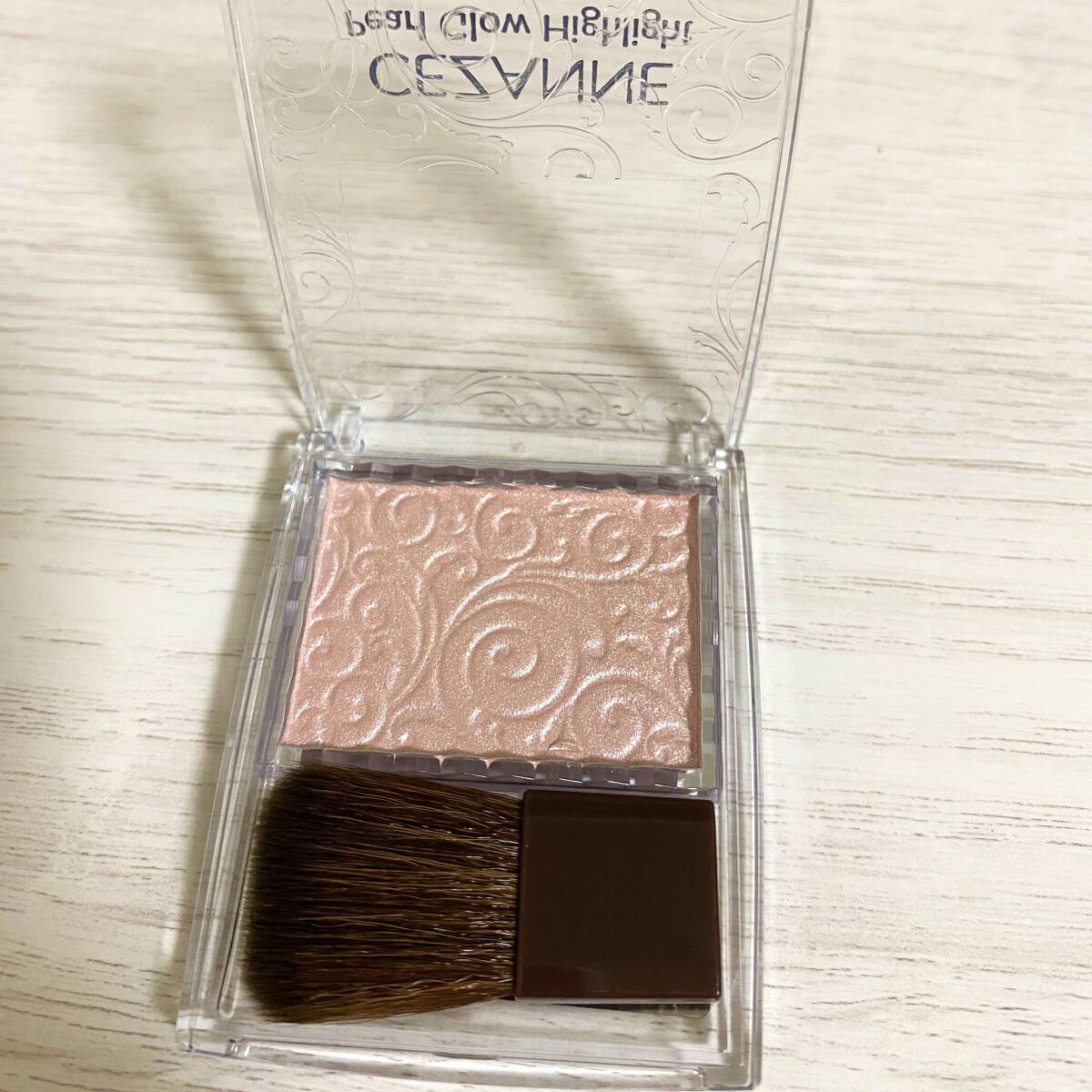 パールグロウハイライト/CEZANNE/パウダーハイライトを使ったクチコミ（2枚目）