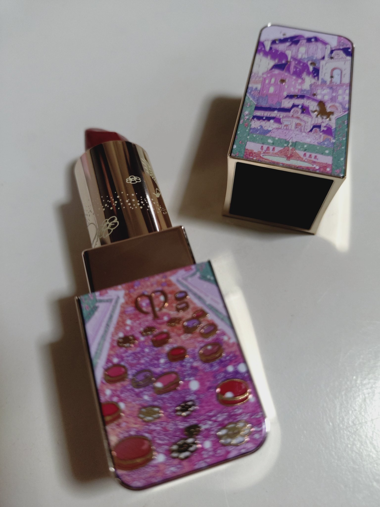 ルージュアレーブル 526 Enchantment Blooms（ホリデーコレクション2024）/クレ・ド・ポー ボーテ/口紅を使ったクチコミ（1枚目）