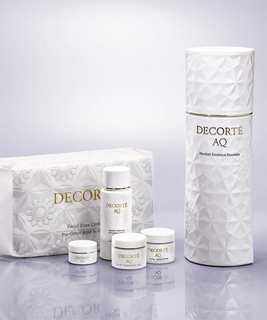 DECORTÉ  

■キット内容
・ＡＱ　アブソリュート エマルジョン マイクロラディアンス　 200ｍL(本品)
・ＡＱ　アブソリュート ローション ハイドロインフューズ Ⅱ　 30mL
・ＡＱ　ア