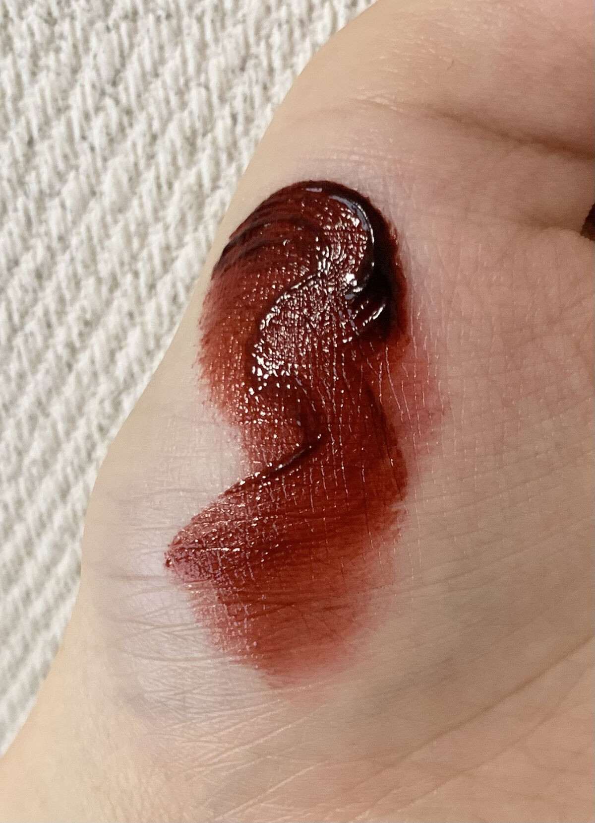 ドリーミーレイトナイト メロウティント/MERZY/リップティントを使ったクチコミ（2枚目）