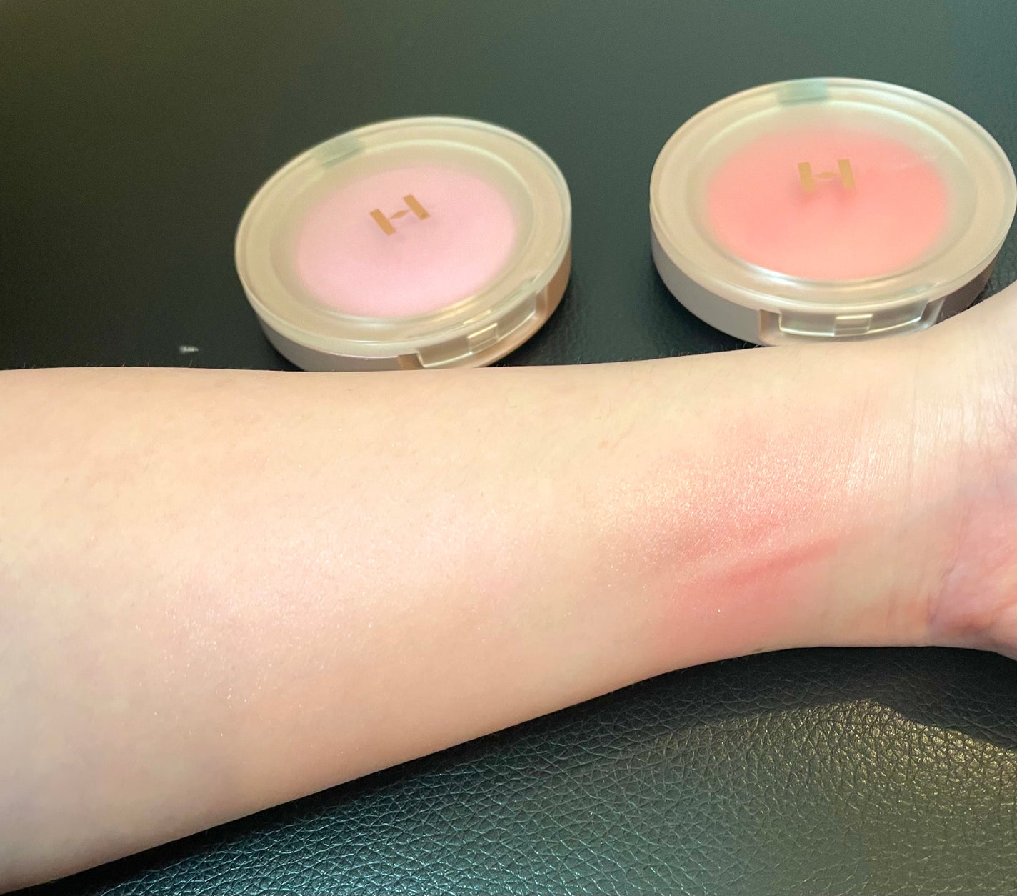 トゥルーディメンショングロウチーク/hince/パウダーチークを使ったクチコミ(4枚目)