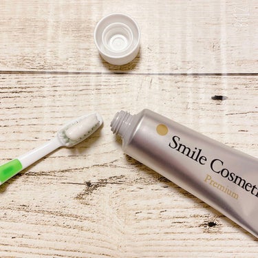 Smile Cosmetique プレミアム ホワイトニングポリッシュのクチコミ「『スマイルコスメティック プレミアム ホワイトニングポリッシュ』を使ってみました✨

こちらの.....」（3枚目）