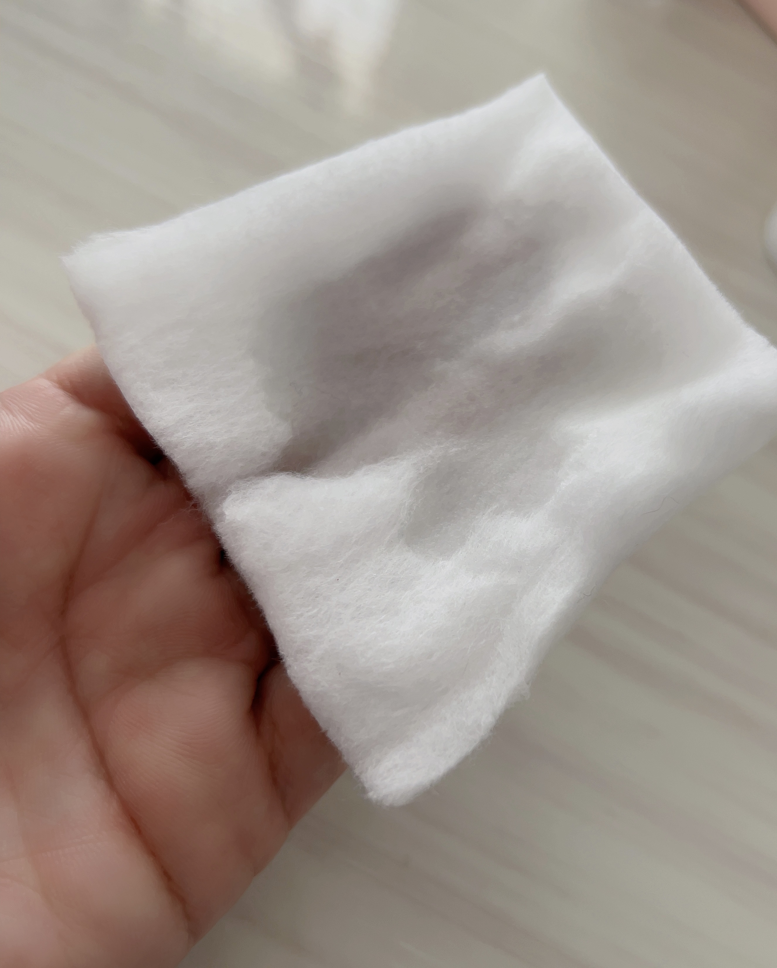 Huxley クレンジングウォーター； ビークリーン、ビーモイストのクチコミ「Huxley


クレンジングウォータービークリーンビーモイスト


・高い保湿力と
素早く肌.....」（2枚目）