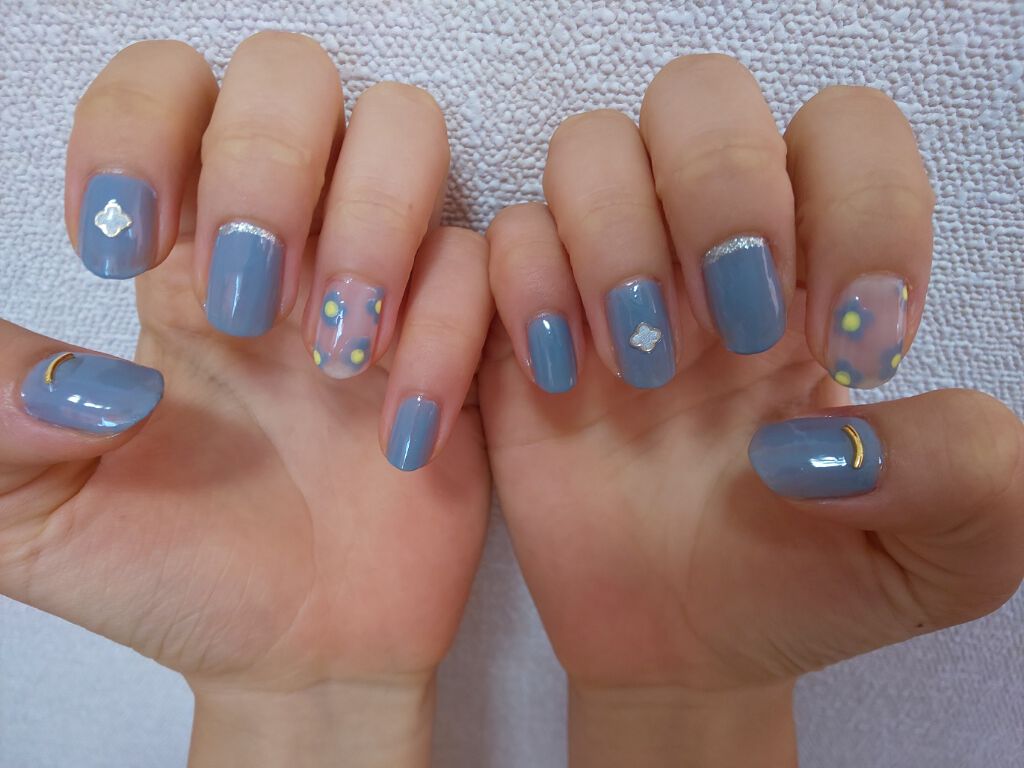 カラフルネイルズ/キャンメイク/マニキュアを使ったクチコミ（2枚目）