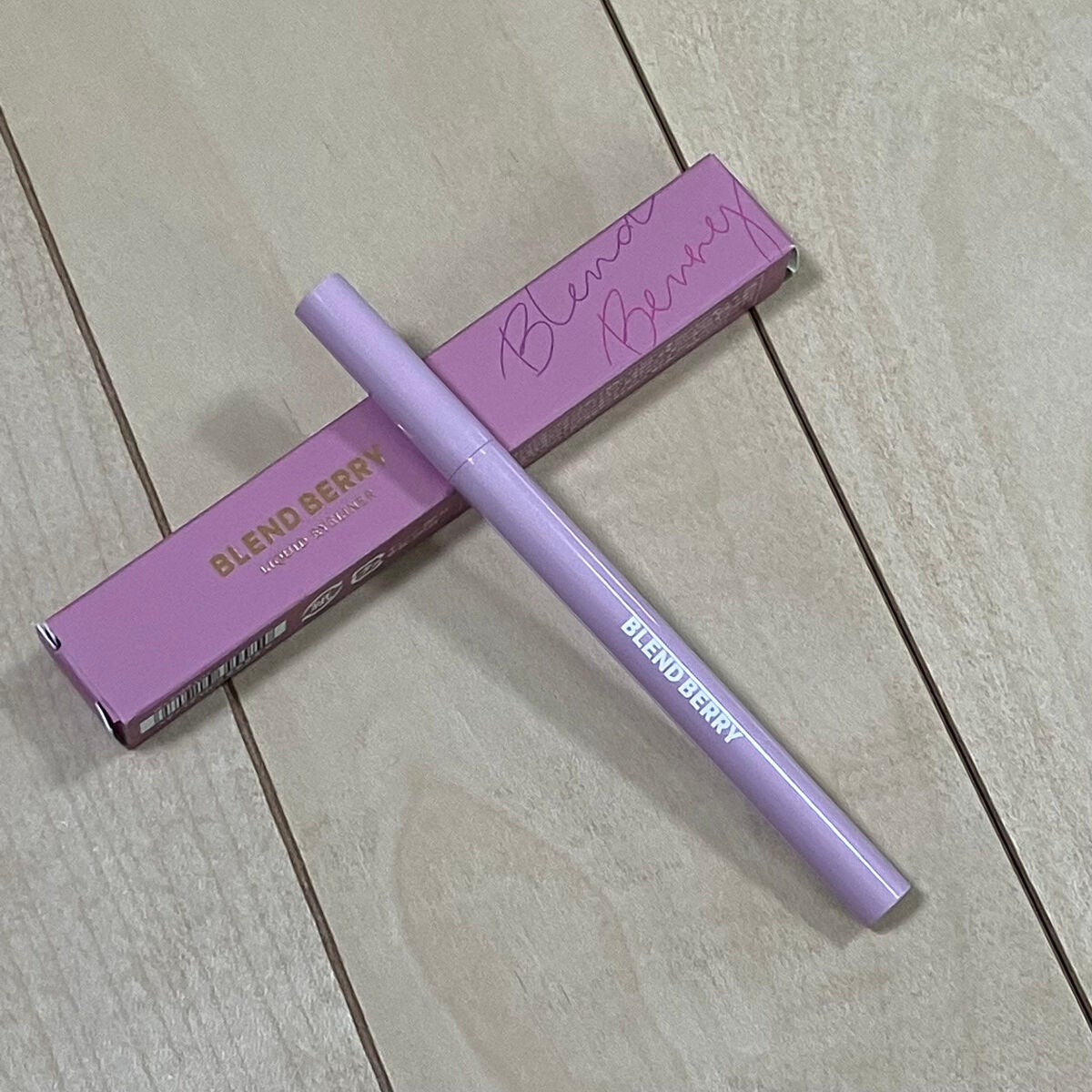 プレイフル リキッドアイライナー/BLEND BERRY/リキッドアイライナーを使ったクチコミ(1枚目)