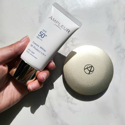 ラグジュアリーホワイト WプロテクトUVプラス/アンプルール/日焼け止めミルクを使ったクチコミ(1枚目)