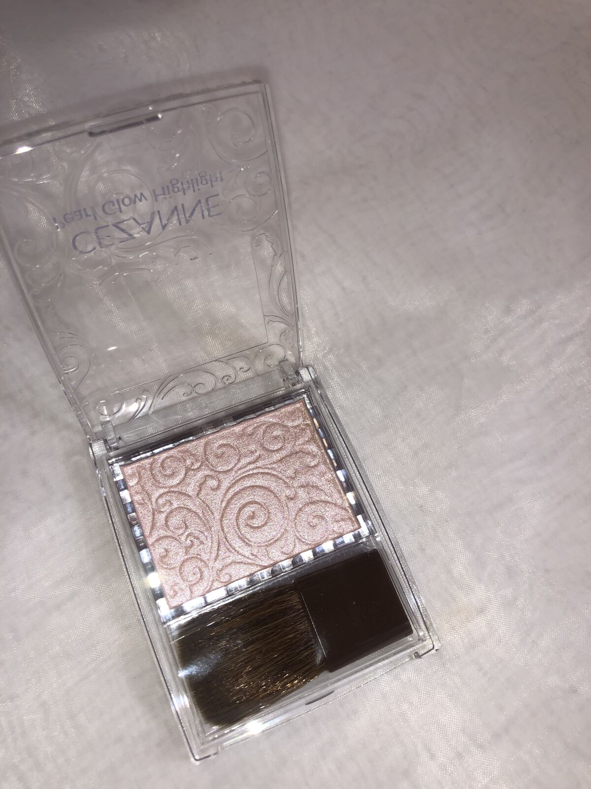 パールグロウハイライト/CEZANNE/パウダーハイライトを使ったクチコミ（2枚目）