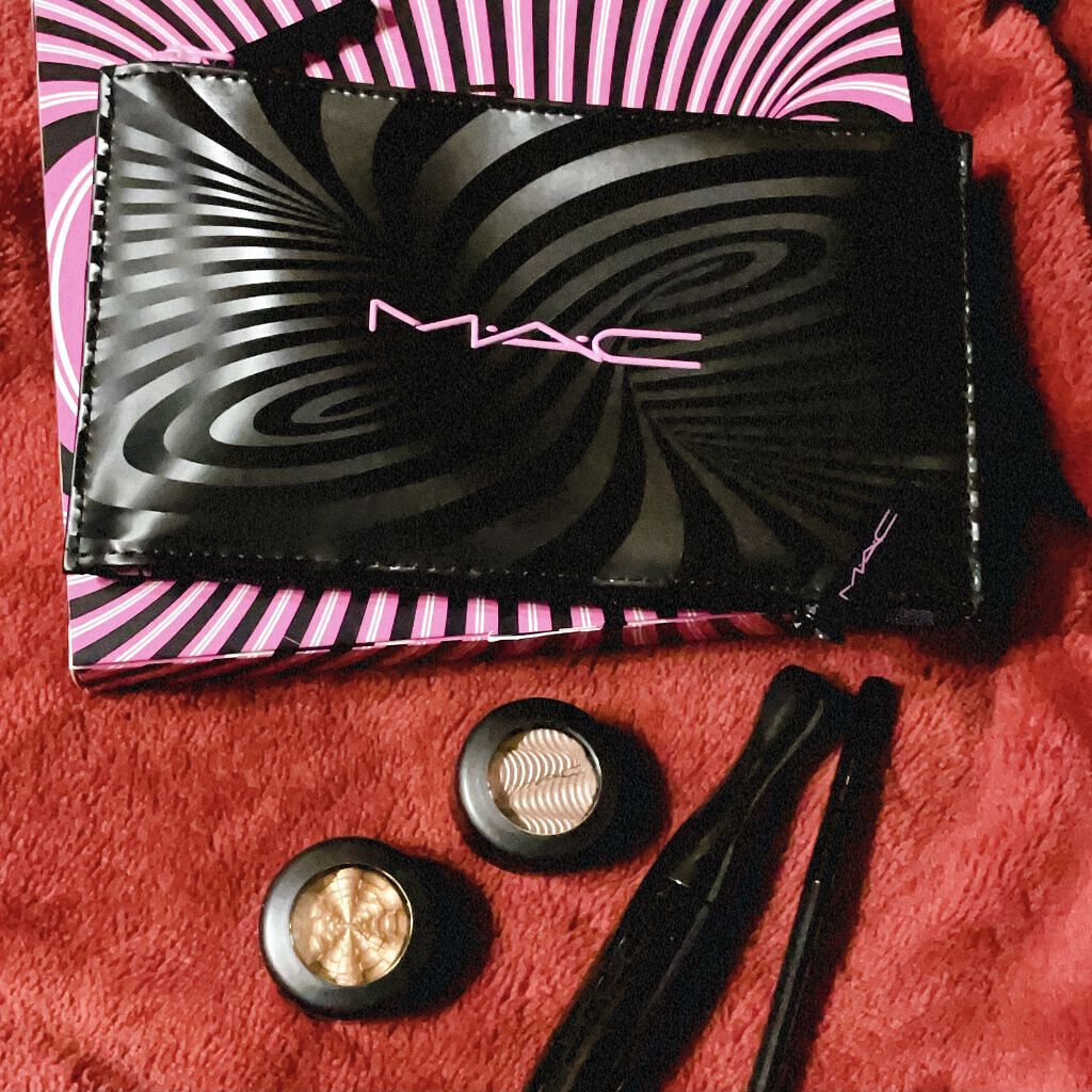 ナウ ユー シー ミー エクストラ ディメンション アイ キット /M・A・C/メイクアップキットを使ったクチコミ（1枚目）