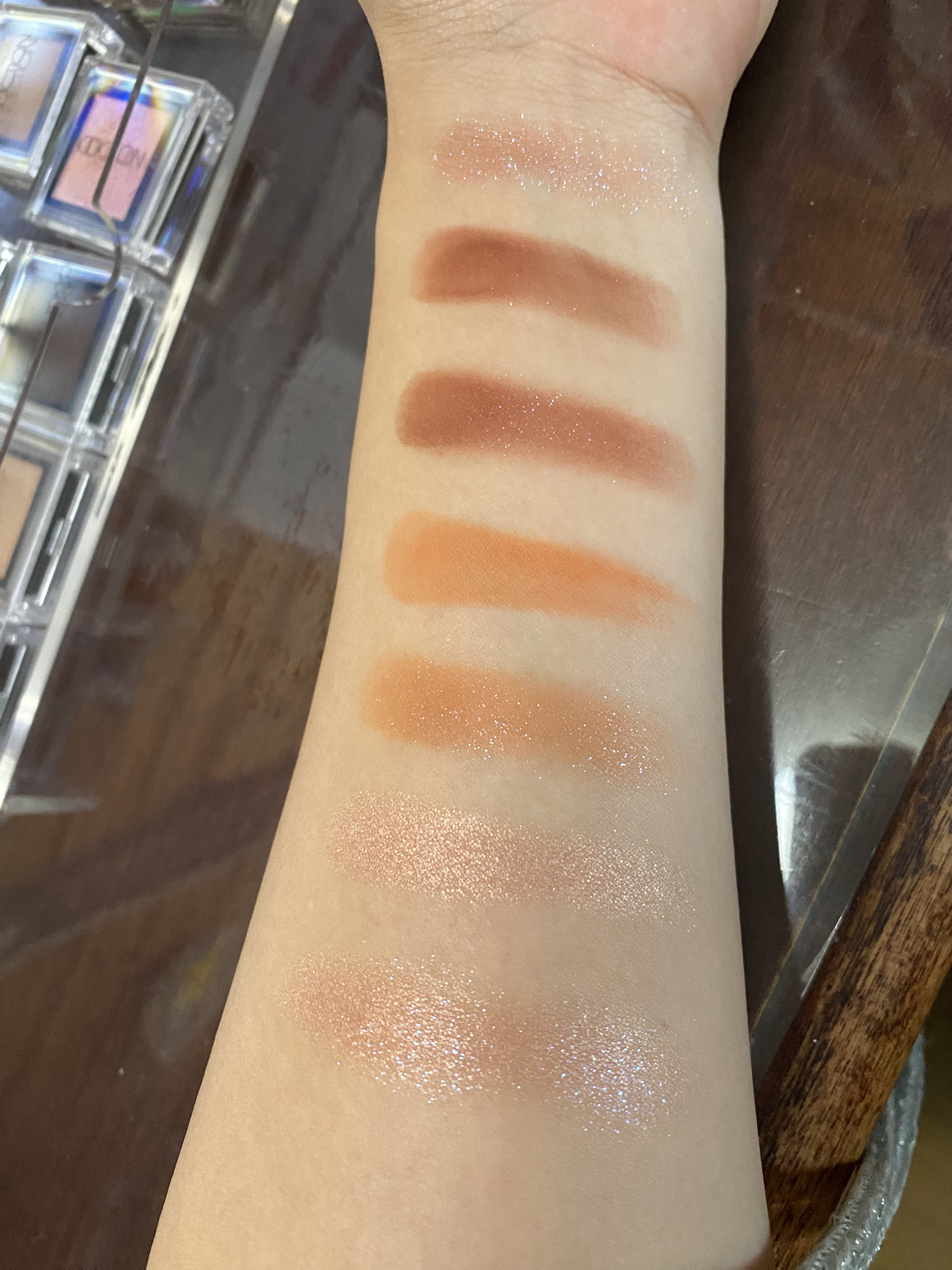 アディクション ザ アイシャドウ マット/ADDICTION/単色アイシャドウを使ったクチコミ（3枚目）