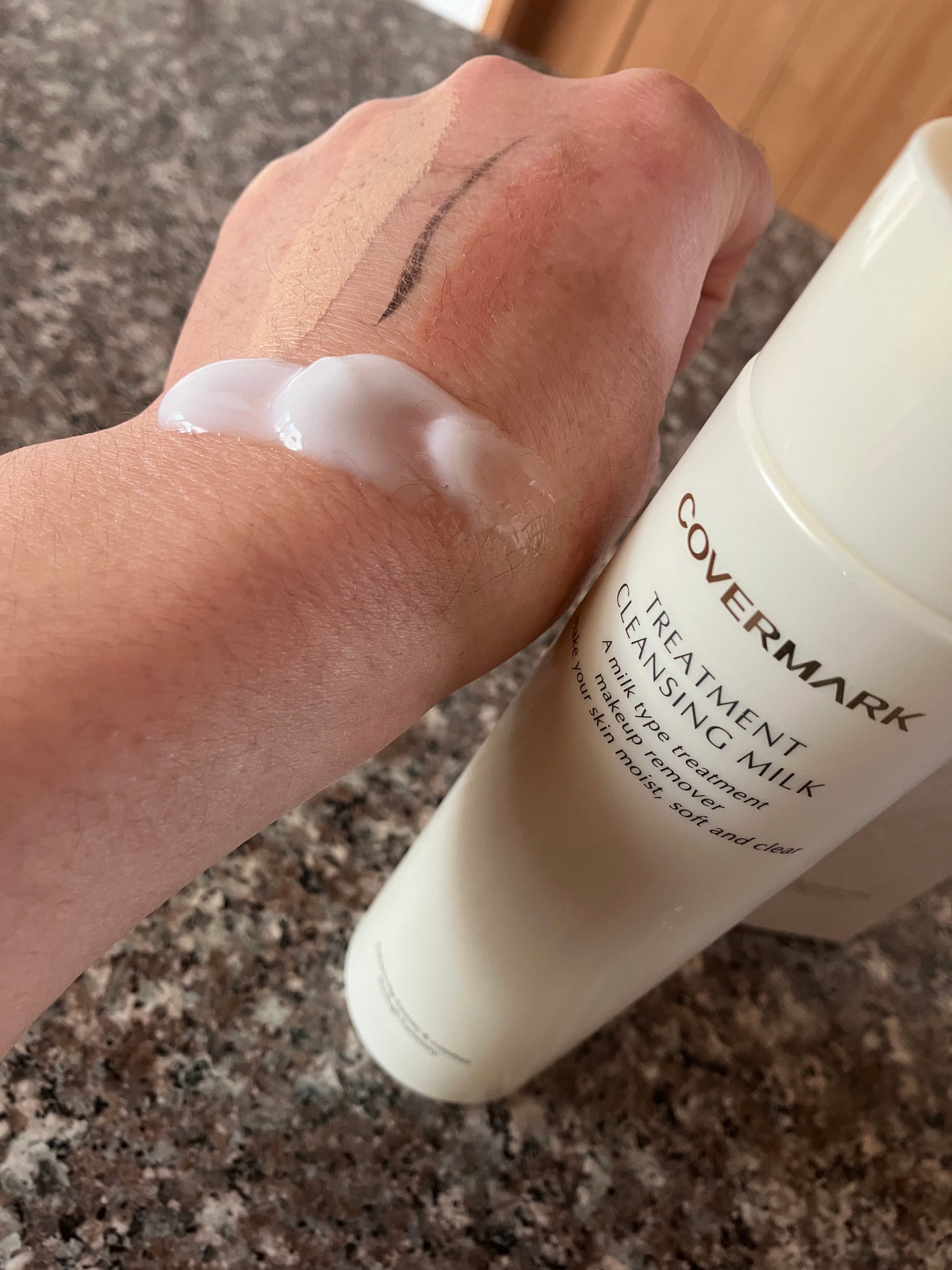トリートメント クレンジング ミルク/COVERMARK/ミルククレンジングを使ったクチコミ(2枚目)