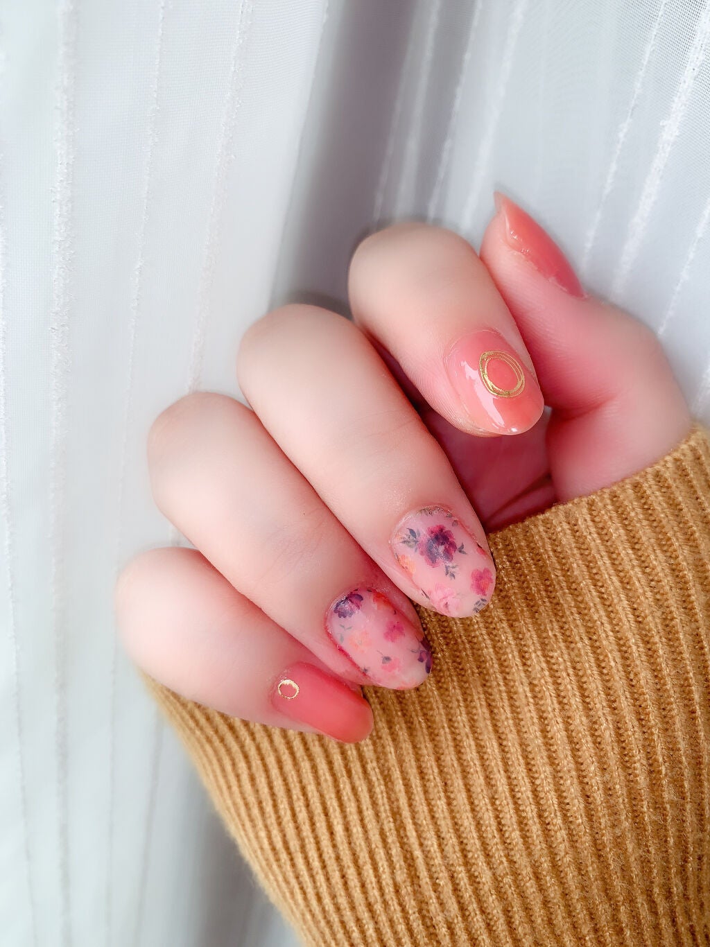 カラフルネイルズ/キャンメイク/マニキュアを使ったクチコミ(2枚目)