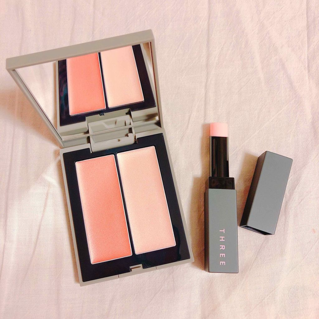 THREE シマリング グロー デュオ/THREE/クリームハイライトを使ったクチコミ（2枚目）