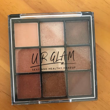 UR GLAM　BLOOMING EYE COLOR PALETTE/U R GLAM/パウダーアイシャドウを使ったクチコミ（1枚目）