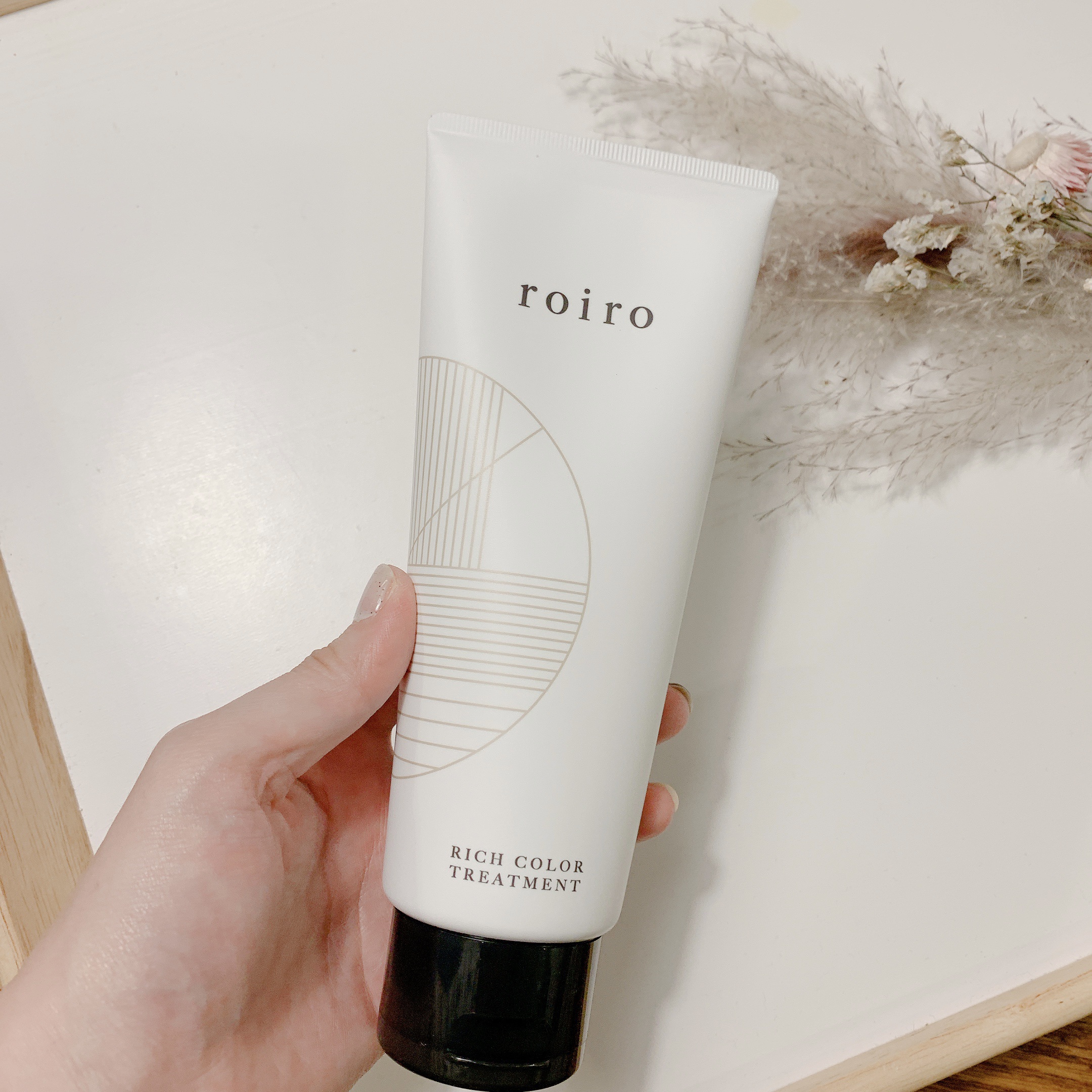 roiro リッチカラートリートメントのクチコミ「ダメージケアしながら徐々に染まる✨
ロイロ　リッチカラートリートメントを使ってみました◡̈ 
.....」（2枚目）