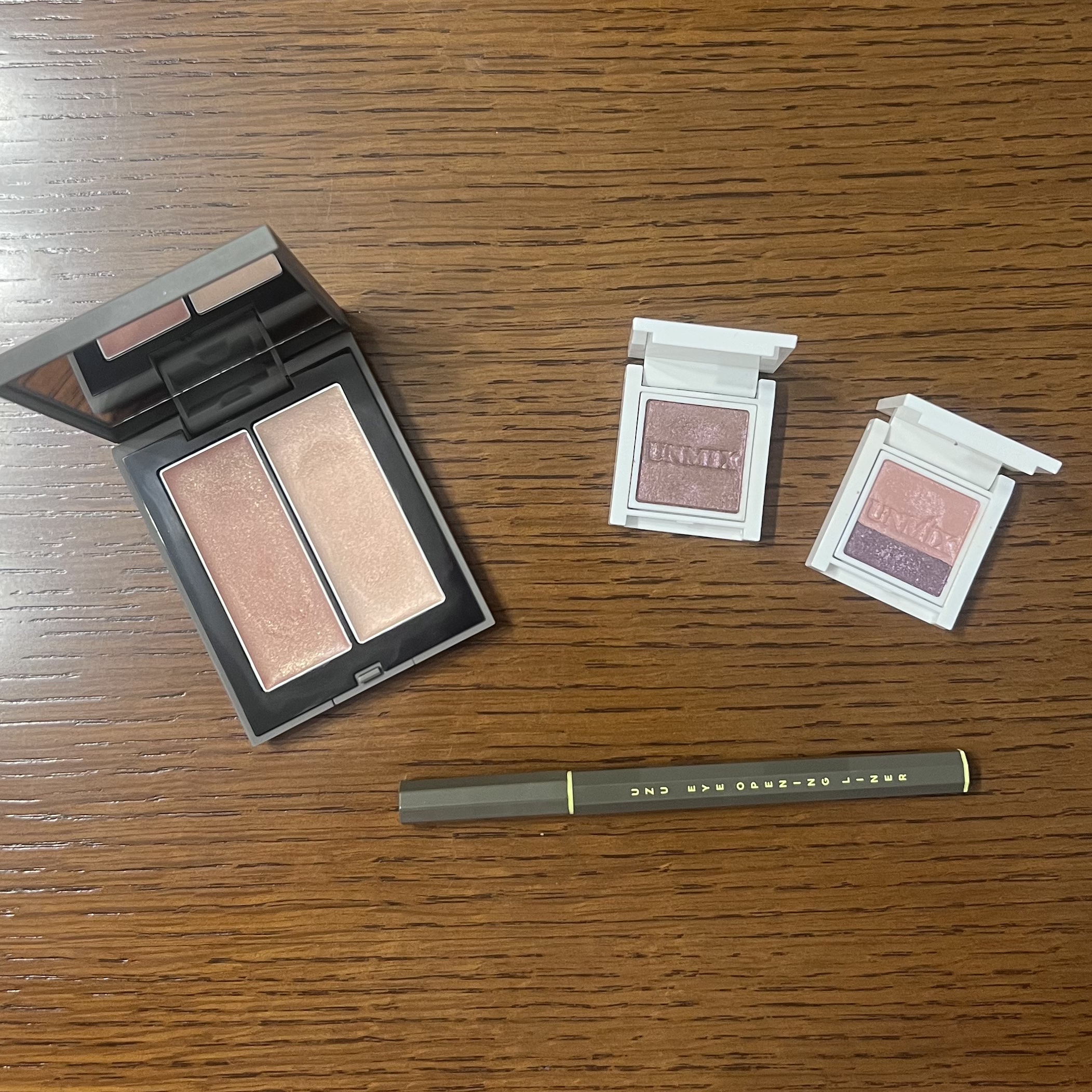 アイリッドニュアンス 06 ラムレーズン/UNMIX/単色アイシャドウを使ったクチコミ（1枚目）