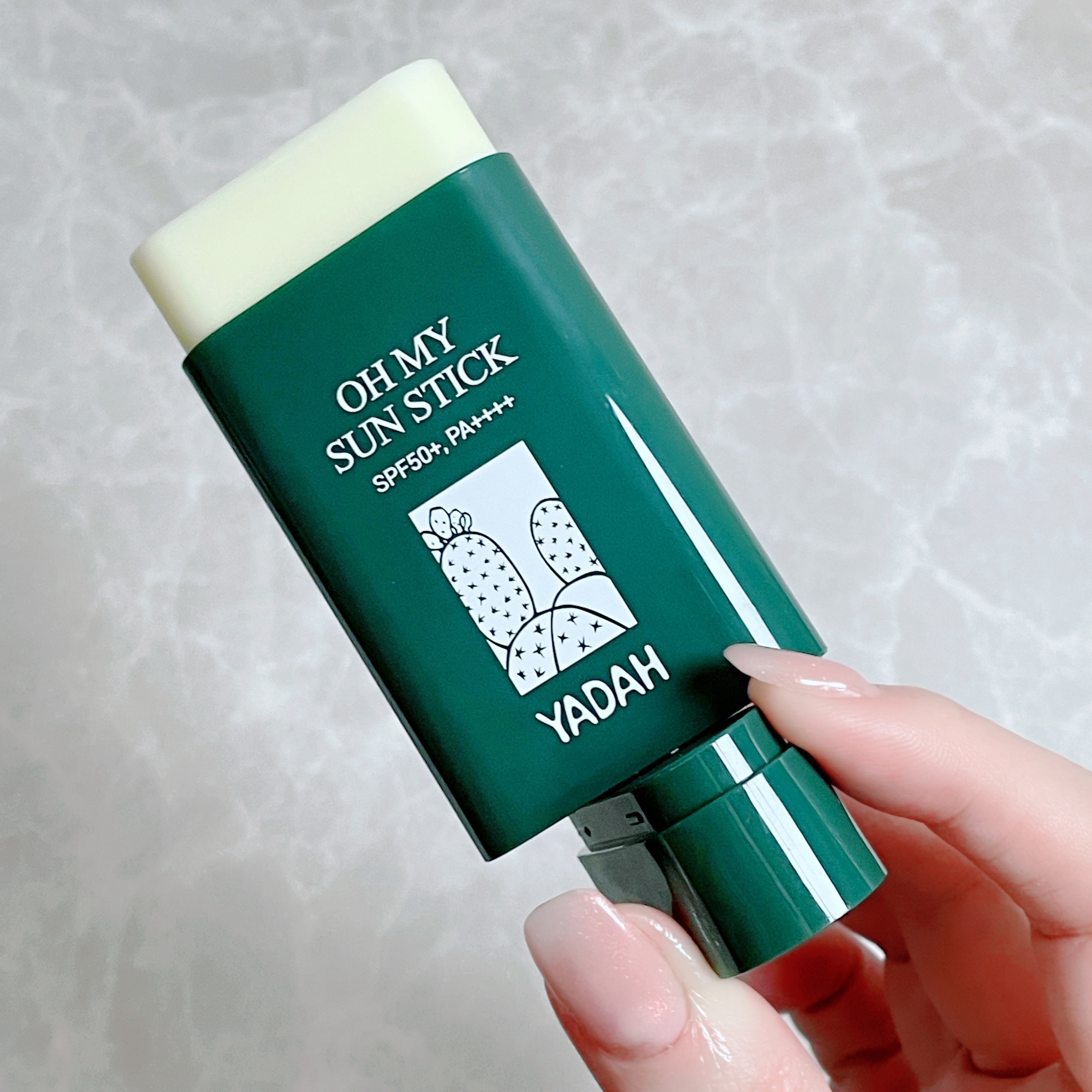 オマイサンスティック/YADAH/日焼け止めスティックを使ったクチコミ（2枚目）