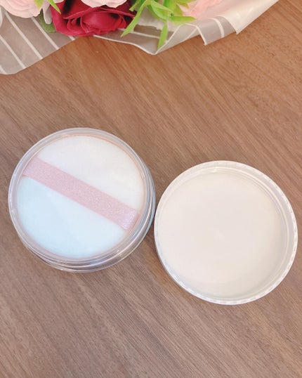 フレグランスリッチパウダー J(ペアーの香り)/パルガントン/ルースパウダーを使ったクチコミ(5枚目)