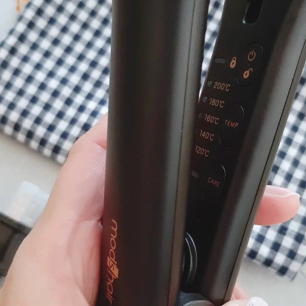 プリヴィレージュ シルクミラーストレート MHS-2410/mod's hair/ストレートアイロンを使ったクチコミ（3枚目）