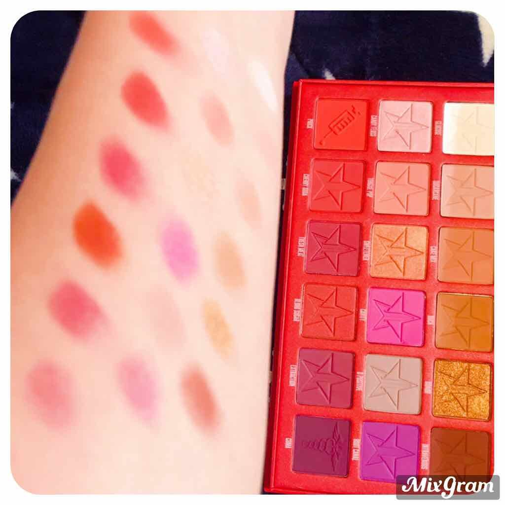 ジェフリースターアイシャドウ化粧品24カラット/プラチナアイススキンフロストプロパレット6色ハイライターメイク/Jeffree Star Cosmetics/アイシャドウパレットを使ったクチコミ（2枚目）