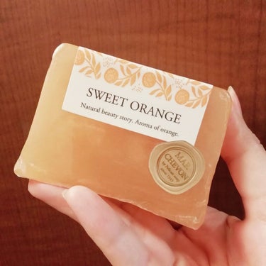 すごくすごく気に入ってる肌に優しくてとてもよい香りの石鹸🧡

🍊 MARCHEVON（マルシェボン）のSWEET ORANGE
フレッシュな柑橘系の甘い香り(*˘︶˘*).｡.:*♡

私は洗面所に置い