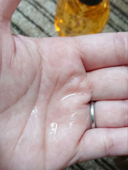 CCオイル/エッセンシャル/ヘアオイルを使ったクチコミ(3枚目)