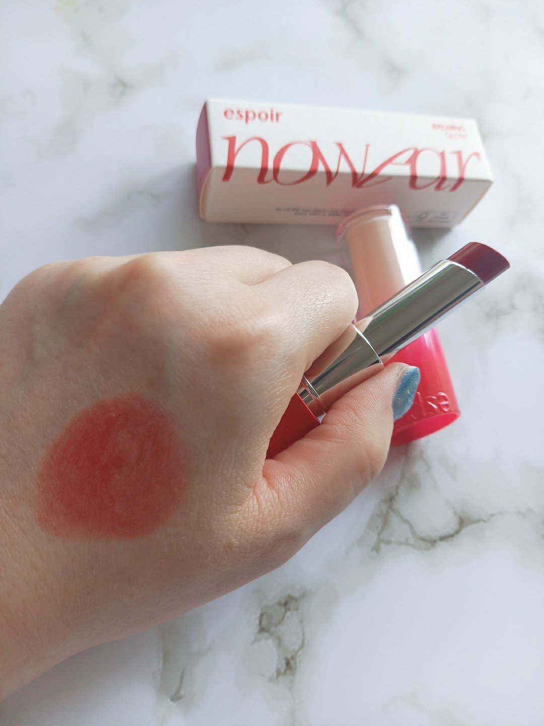 ノーウェアリップスティック バーミンググロー 03 クランベリー(Cranberry)【EC展開カラー】/espoir/口紅を使ったクチコミ（3枚目）