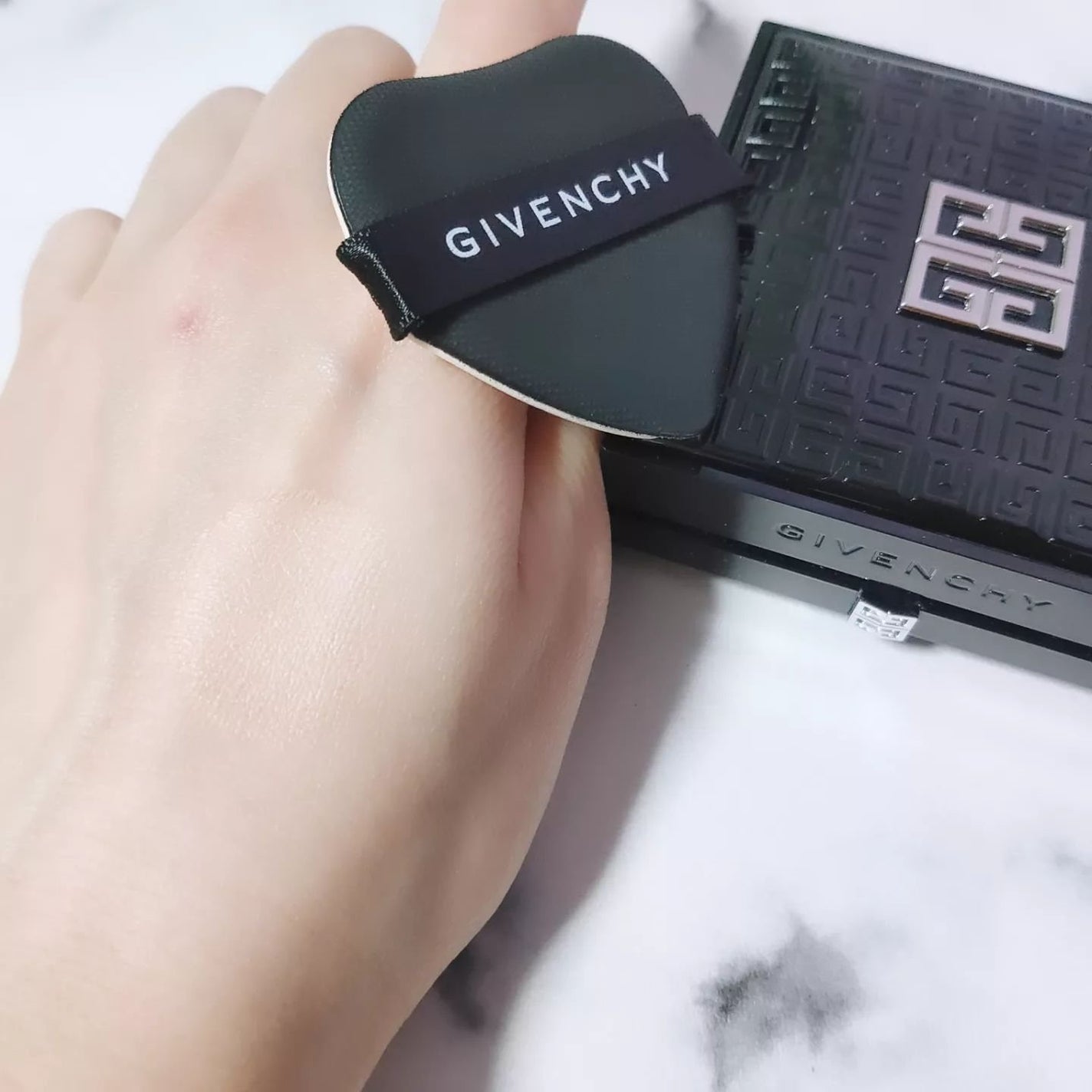 プリズム・リーブル/GIVENCHY/ルースパウダーを使ったクチコミ(3枚目)