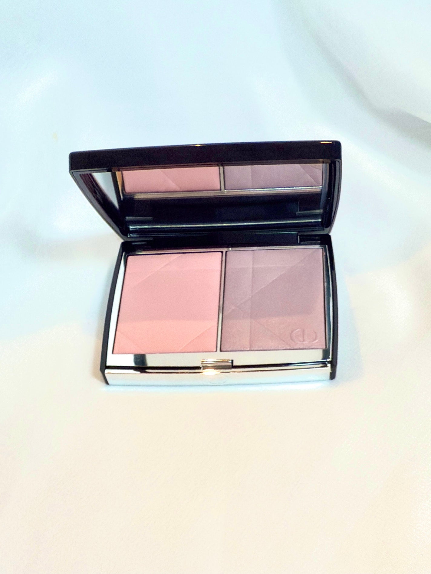 ディオールスキン ルージュ ブラッシュ カラー&グロウ/Dior/パウダーチークを使ったクチコミ(1枚目)