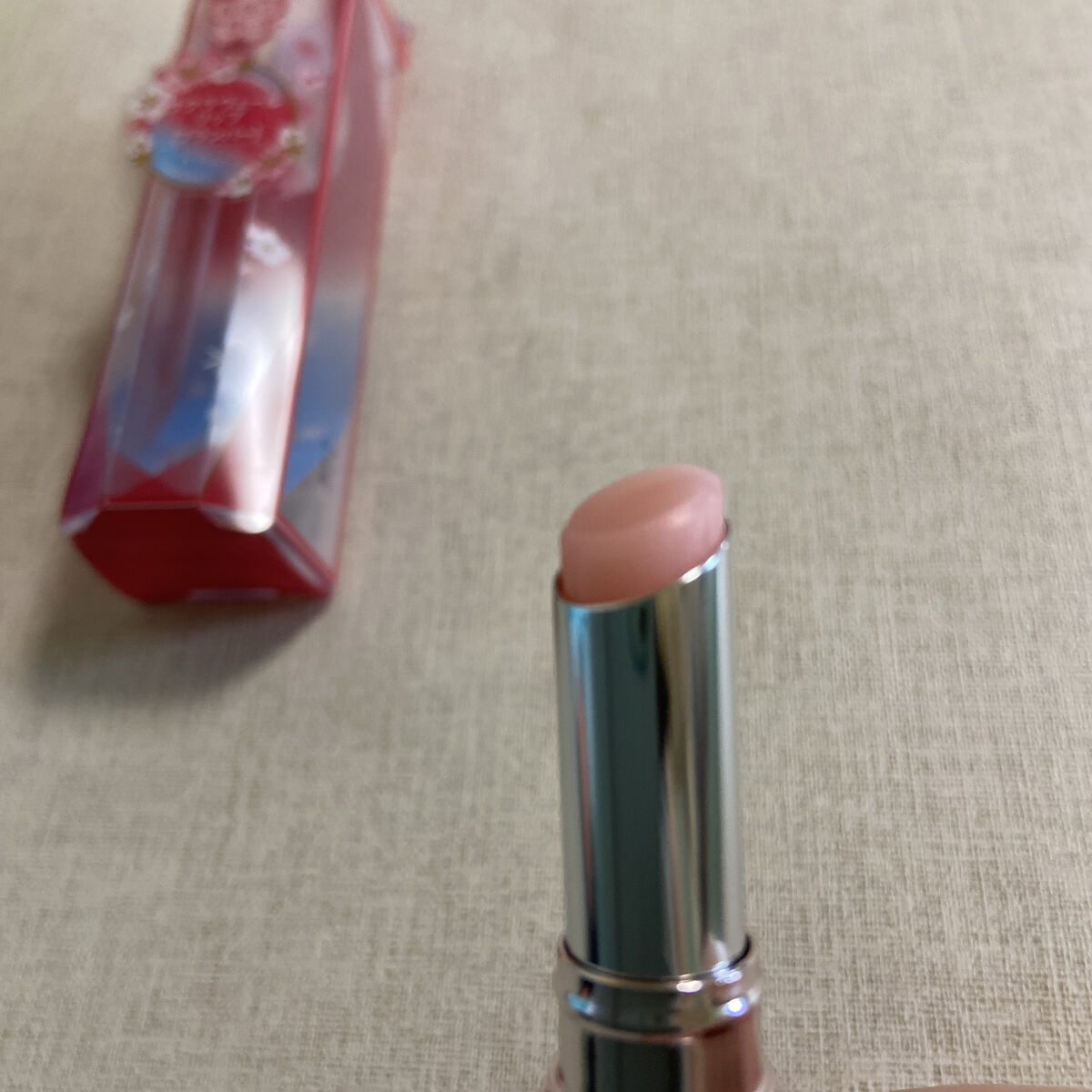 サクラヴェールリップ/パラドゥ/リップクリームを使ったクチコミ（2枚目）