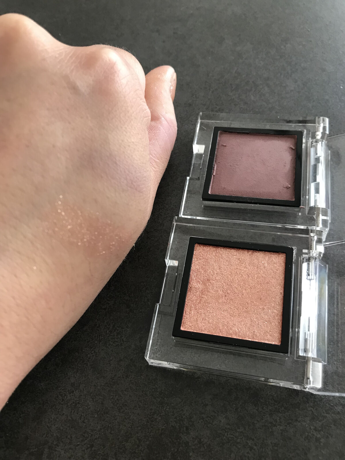 アディクション ザ アイシャドウ マット/ADDICTION/単色アイシャドウを使ったクチコミ（2枚目）