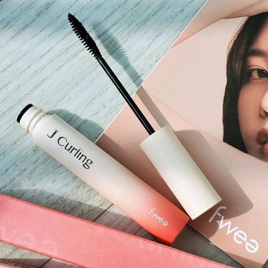 fwee フィーJカールマスカラ ボリュームアンドカールのクチコミ「【fwee】J-Curing mascara 

韓国インフルエンサーのhohoさんと共同開発.....」（3枚目）