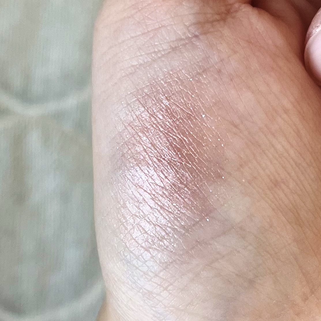 シャドーカスタマイズ/MAJOLICA MAJORCA/単色アイシャドウを使ったクチコミ（3枚目）