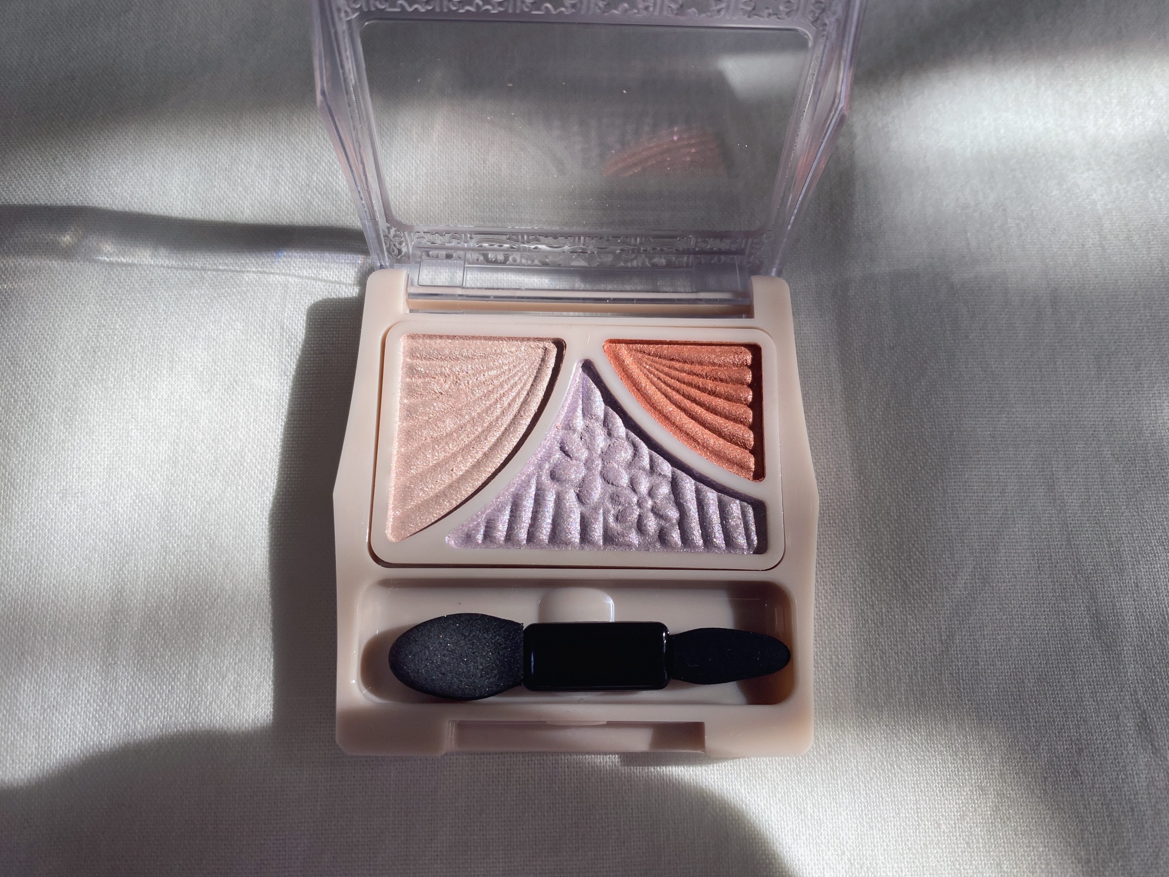 ジューシーピュアアイズ/キャンメイク/アイシャドウパレットを使ったクチコミ（2枚目）