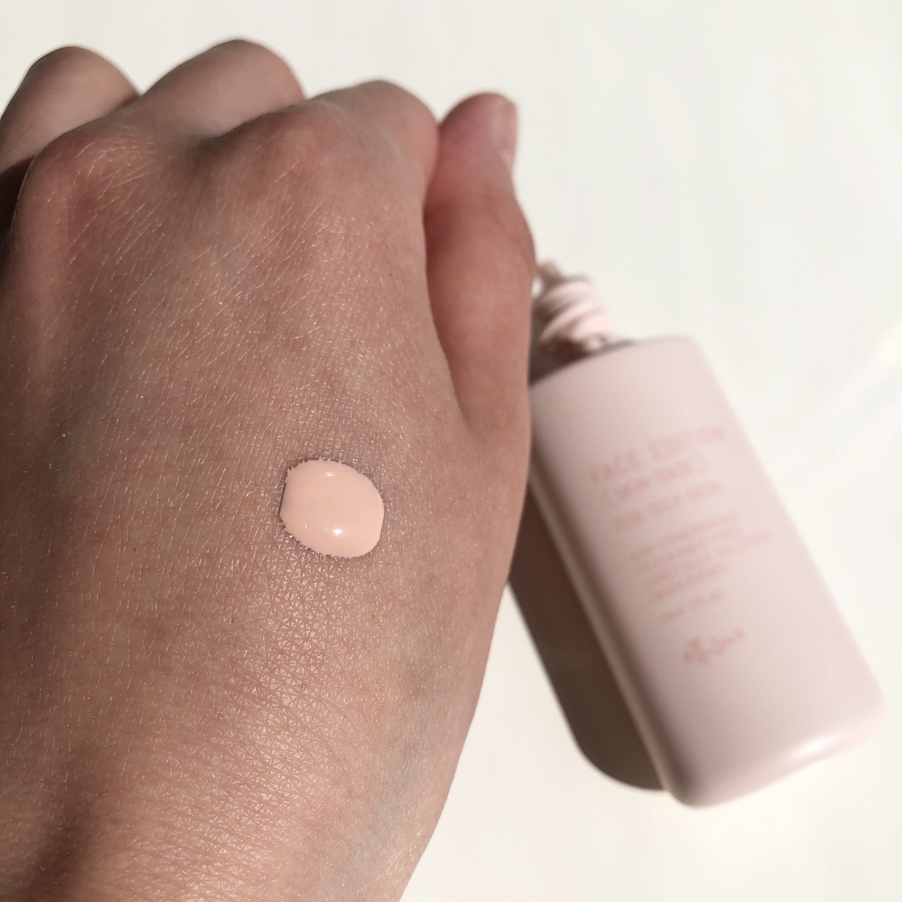 エテュセ フェイスエディション（スキンベース）フォーオイリースキン/ettusais/化粧下地を使ったクチコミ（2枚目）