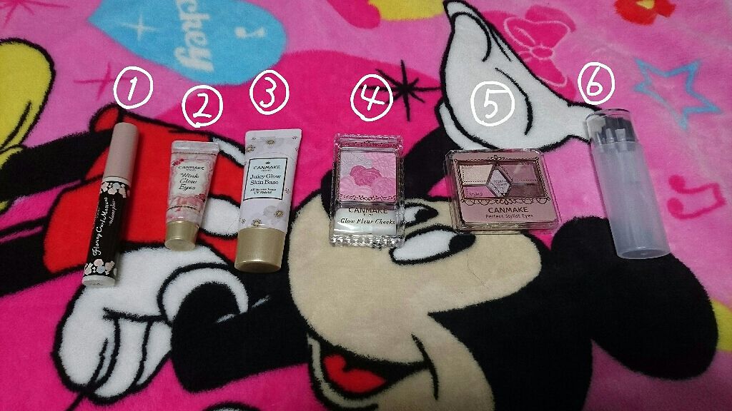 グロウフルールチークス/キャンメイク/パウダーチークを使ったクチコミ（1枚目）