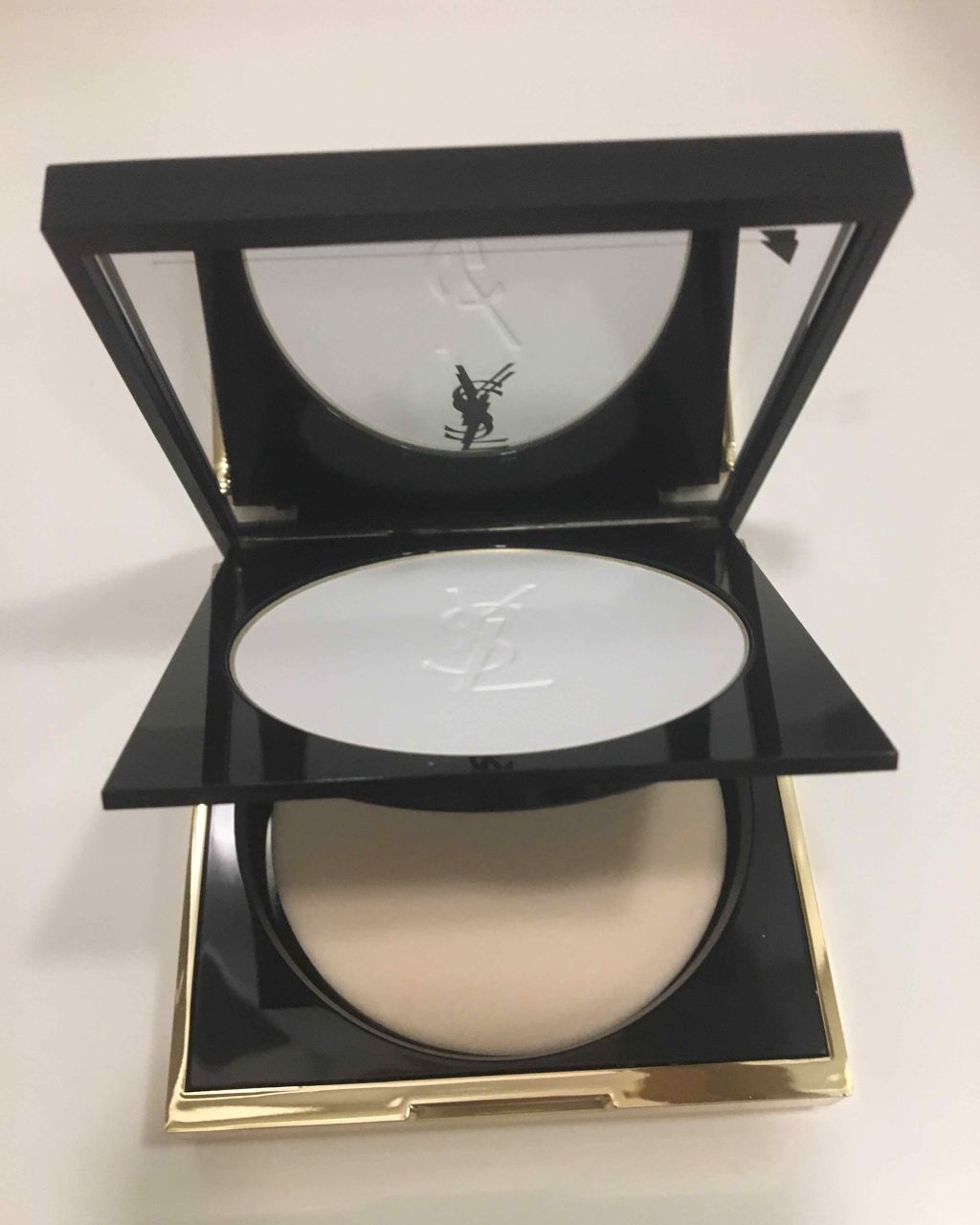 アンクル ド ポー オール アワーズ セッティングパウダー/YVES SAINT LAURENT BEAUTE/プレストパウダーを使ったクチコミ(2枚目)