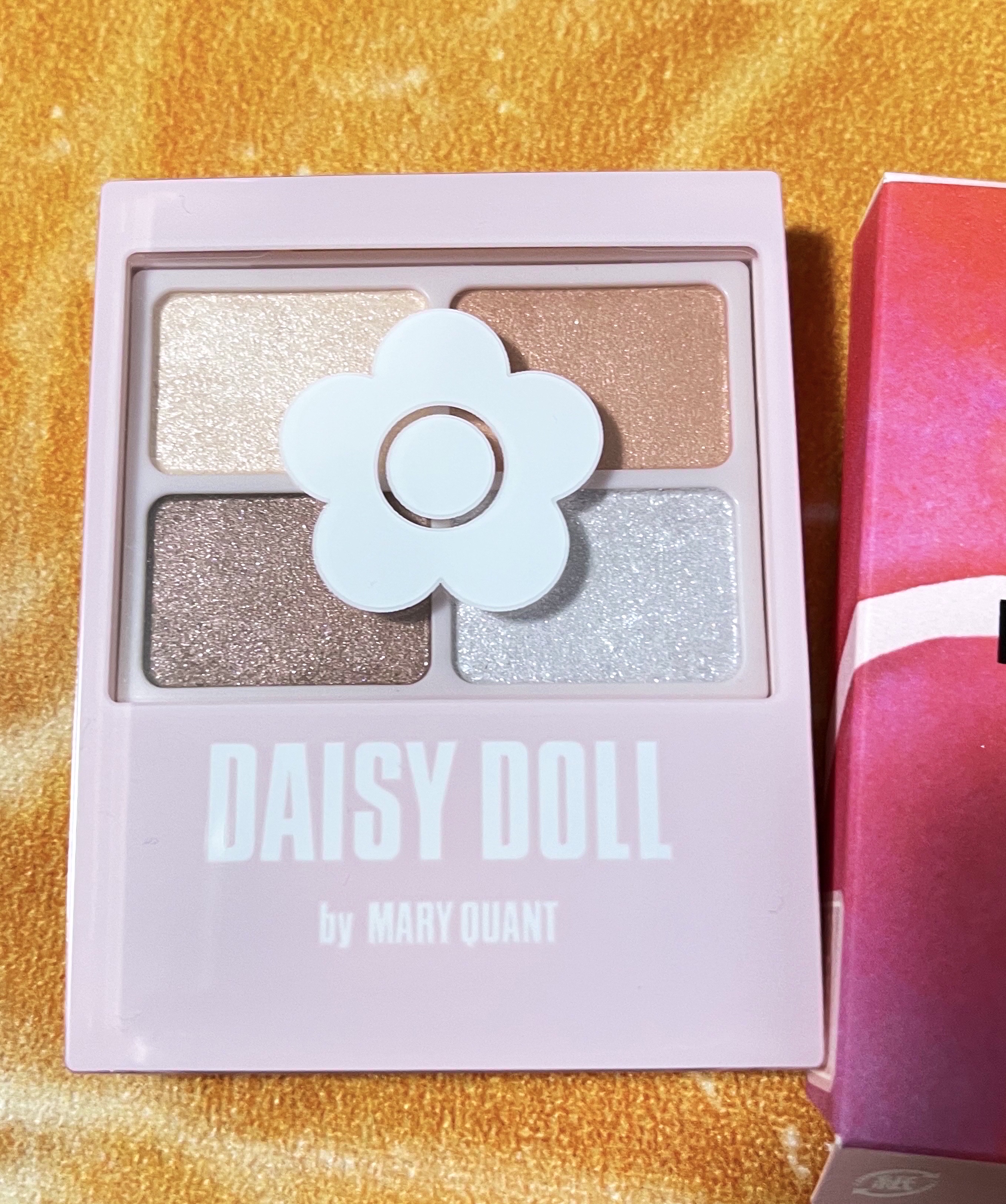 デイジードール アイカラー パレット PK-01 サクラピンク/DAISY DOLL by MARY QUANT/アイシャドウパレットを使ったクチコミ（2枚目）