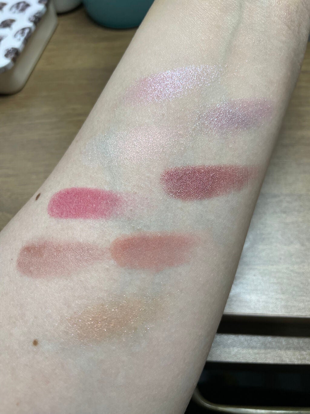 コンパクトアディクション “エターナル イン ピンク”/ADDICTION/アイシャドウパレットを使ったクチコミ(2枚目)