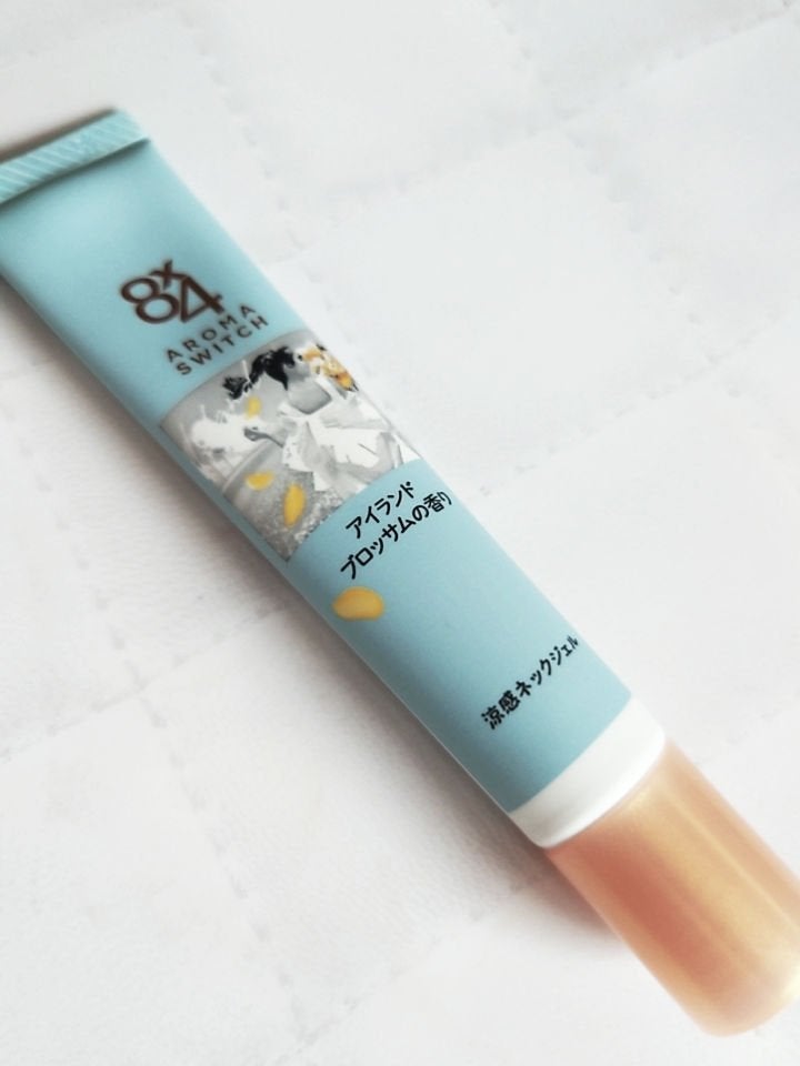 8x4 アロマスイッチ 涼感ネックジェル アイランドブロッサムの香り/8x4/デオドラント・制汗剤を使ったクチコミ(2枚目)