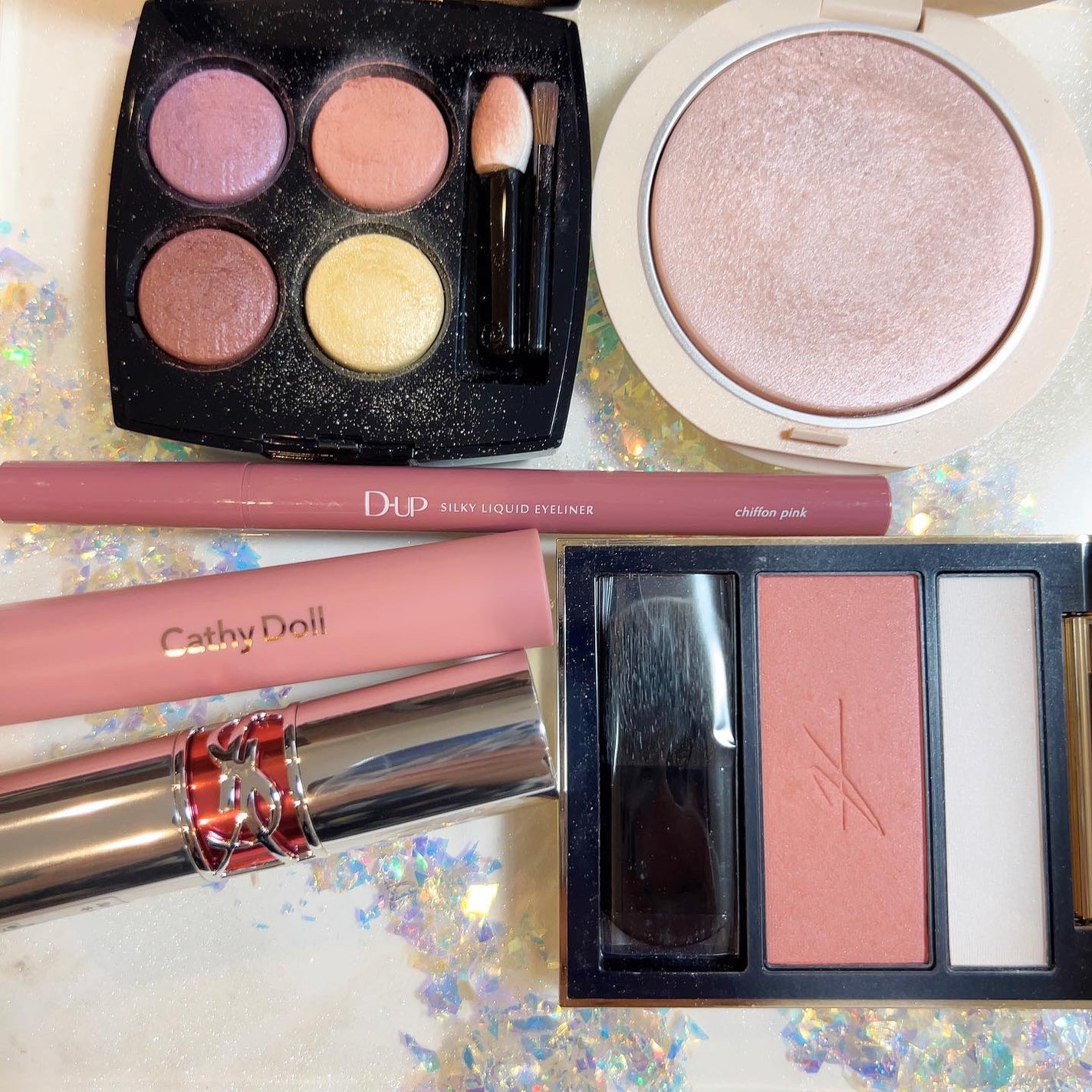 Joe on LIPS 「休日はカラーメイク🌸デリスをメインに、プレキャンでいただいたC..」(1枚目)