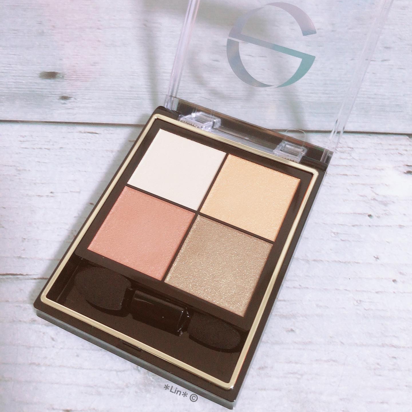 リアルクローズシャドウ CS12 ウェッジソール/excel/アイシャドウパレットを使ったクチコミ（2枚目）