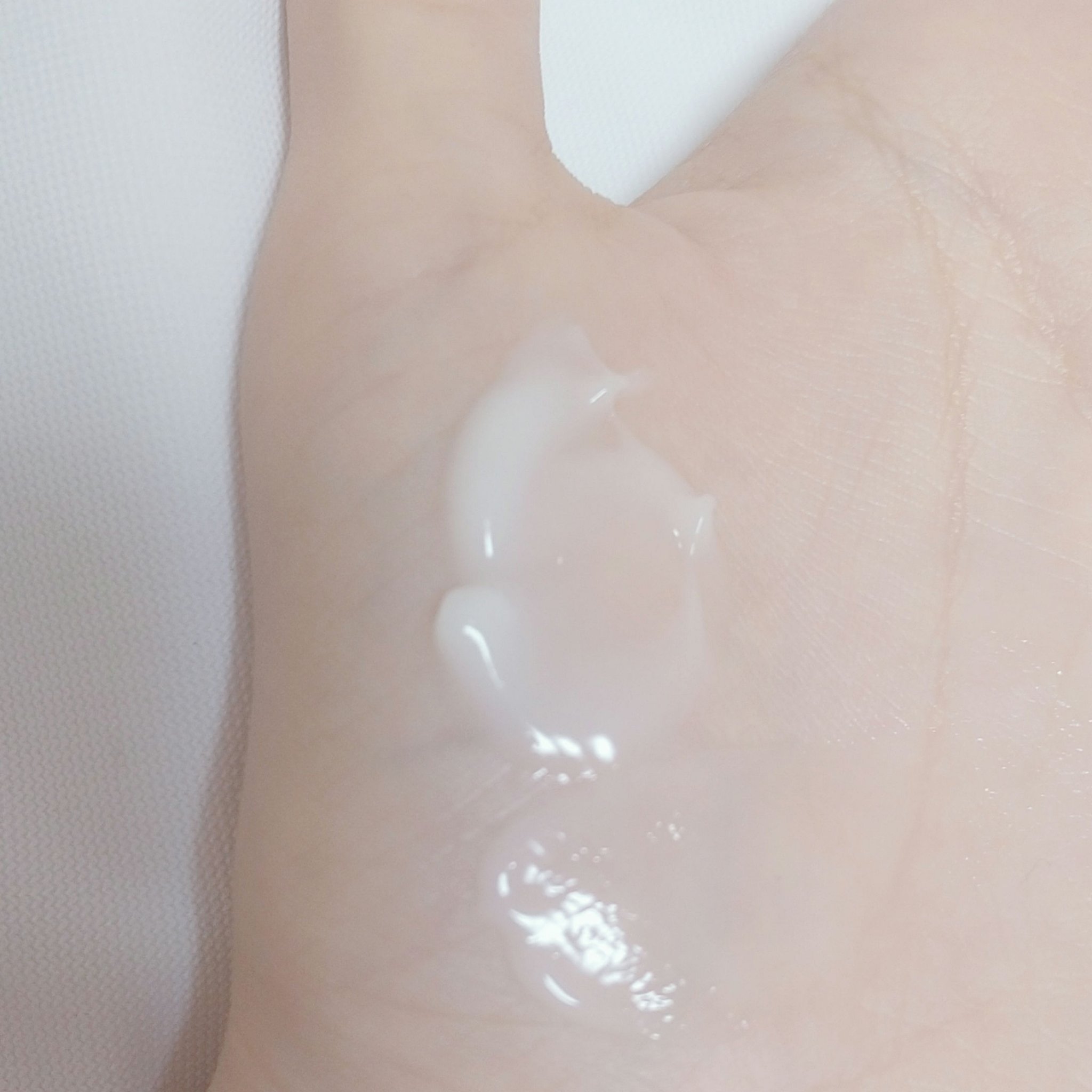 ナイトリペア 2WAY ヘアミルク モイスト/ハニーク/ヘアミルクを使ったクチコミ（2枚目）